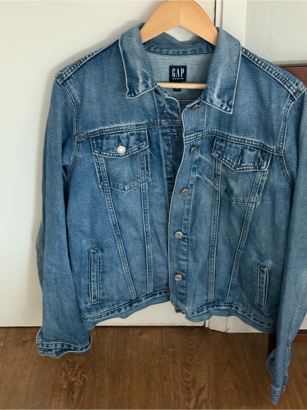 GAP Women's Medium Wash Blue Denim Jacket XL TALL